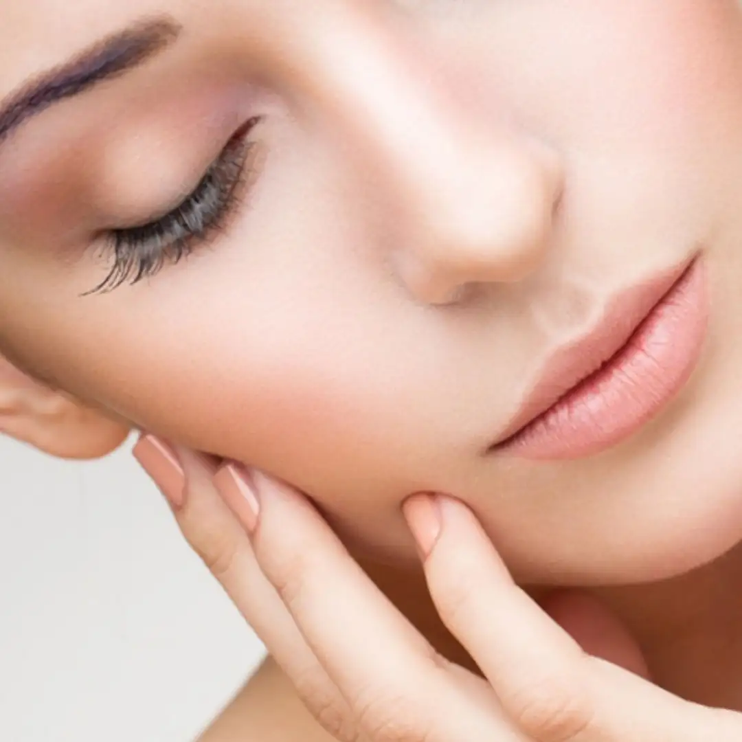 Mempertegas Tepi Bibir Agar Lebih Sexy